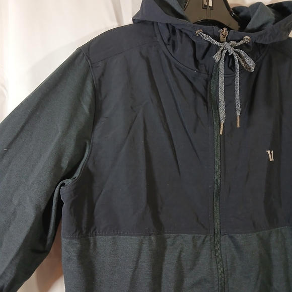 Vuori Mens Medium Sunday Element Jacket Sage View On Sleeve - Picture 7 of 13